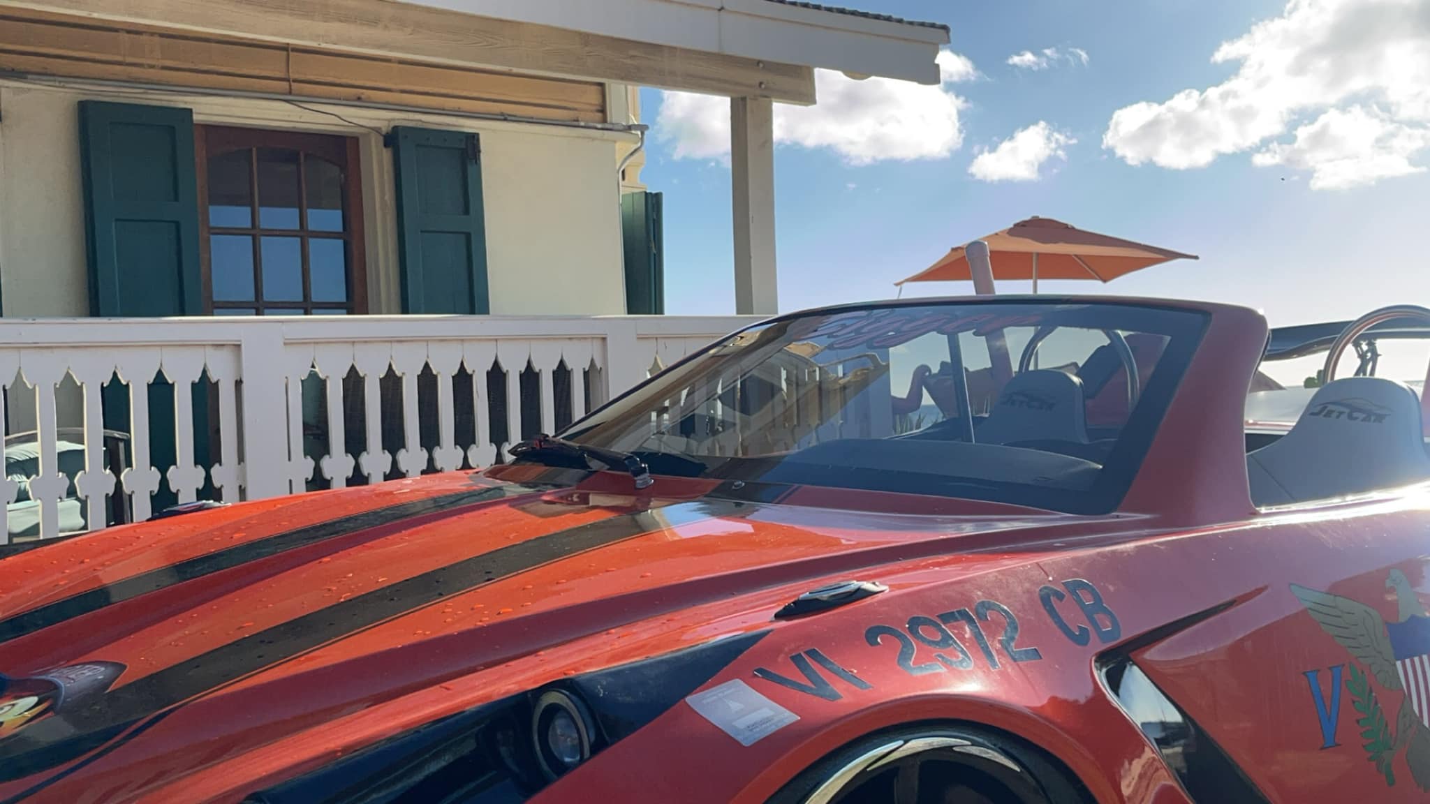 Custom windshield banner