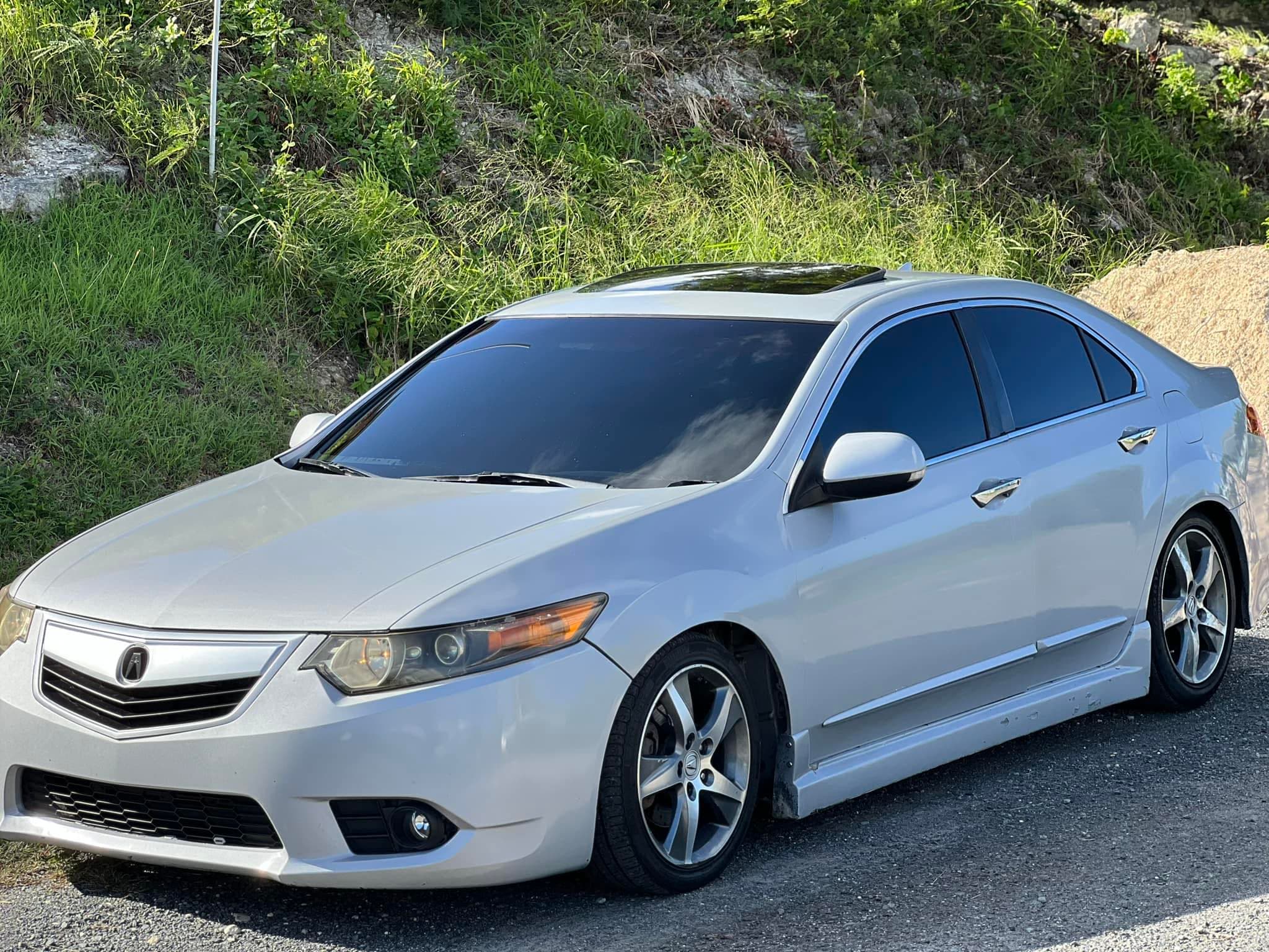 Professional window tinting service